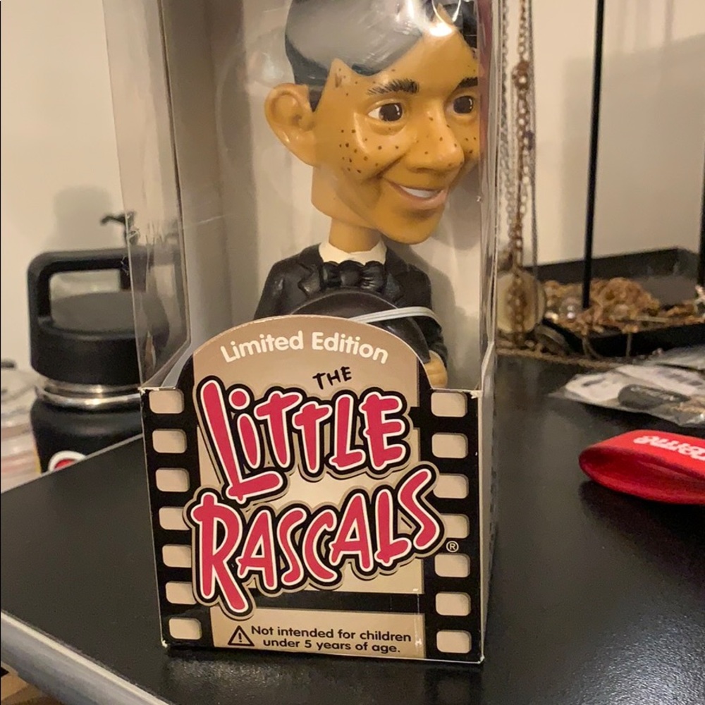 Bobble head